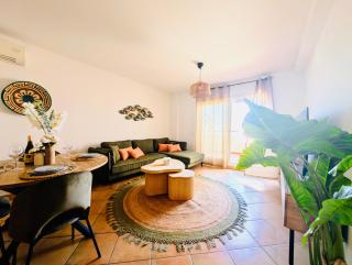 Tranquil Rooftop Oasis Dream - 9