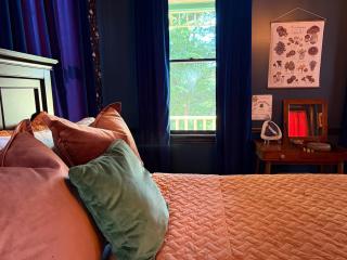 The 1883 Peabody House Bed & Breakfast - 6