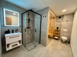 WOODLAND apartment and sauna - 1