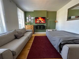 Majestic Property - 9