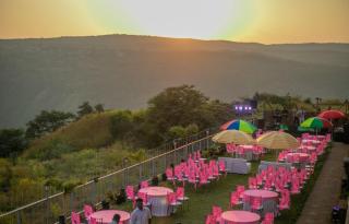 Mountain Breeze Resort, Mahabaleshwar - 7