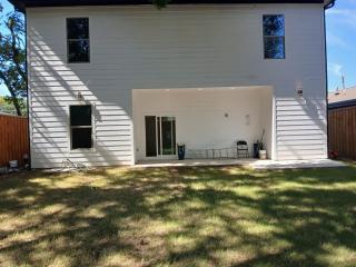 Brand new 6 bedroom big house - 6