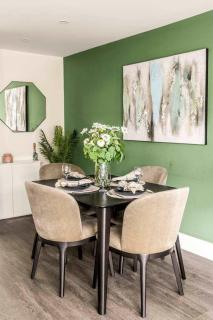 2 Bed in Trendy East London - 5