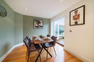 1 Bed,1 Bath and Free Parking, Central Windsor - 1