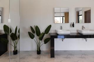 Modern Villa 4-BR, Breeze - 10 min walk to NaiYang beach - 8