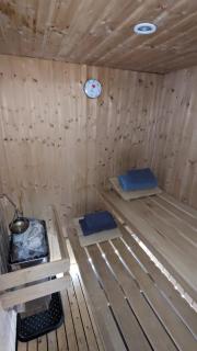 pleasant old and comfortable little house - 9