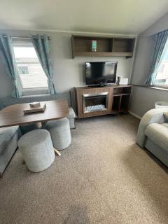 Ocean retreat at Skirlington coast - 2