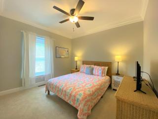 The Pink Flamingo - 7