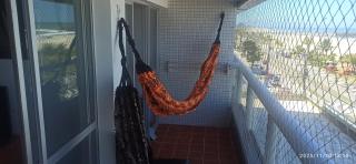 Apartamento com varanda e vista para o mar, em frente à praia de Caiobá - 5