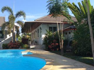 Nuch's Apple Guest House - Si Bun Ruang - 0