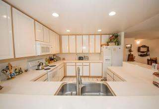 Beautiful 4 Bedroom Condo at Poipu Kai - 3