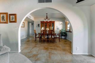 Infamous Cowboy Ranch House - 6