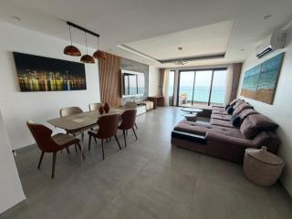 Appartement d'exception - 3 chambres, pieds dans l'eau - 8