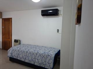 Cómodo Departamento en Zona Antigua de la Ciudad Parking en el Edificio - 2