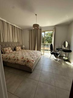 Aphrodites Resident - 7