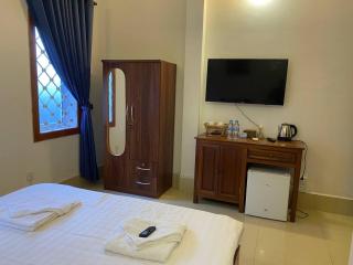 Spacious Khmer Villa - Pool - Fast Wi-Fi - 3