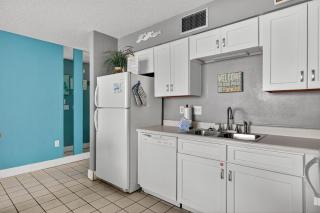 Seaside Beach & Racquet Club 4311 by Vacation Homes Collection - 4