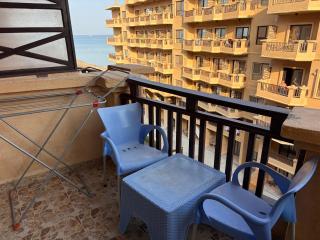 Cozy Seaside Apartment in Turtles Beach, Hurghada - 3