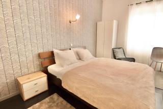 City centre - Room 1 with shared bathroom - 9