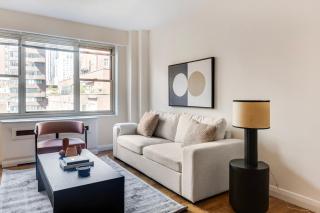 Blueground Murray Hill fitness center nr Bryant Park NYC-1939 - 0