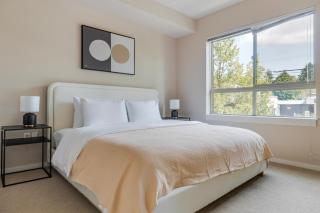 Blueground University District view nr University Bridge SEA-925 - 1