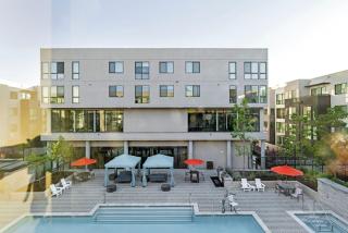 Blueground Mountain View pool nr Shoreline Park SFO-1959 - 5