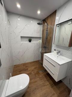 New Urban Stay Airport city center metro access - 4