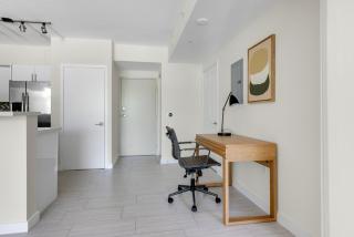 Blueground Upper East Side pool nr Miami Beach MIA-171 - 6