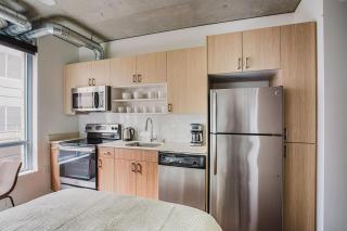 Blueground S Lake Union gym wd nr museum SEA-809 - 5