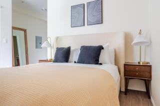 Blueground University District view nr University Bridge SEA-915 - 1