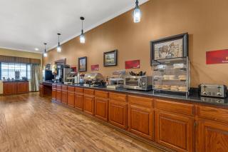 Best Western Plus Shamrock Inn & Suites - 6