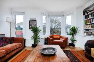 Charming 3-Bedroom Flat in Prime Location - 4