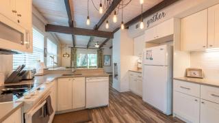 The Shipwright's Bungalow - 1