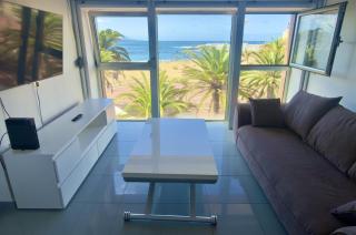 Beachfront Stunning Views - 3