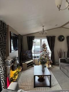 Rachels Luxury Tattershall Hot Tub & Fishing Retreat - 2