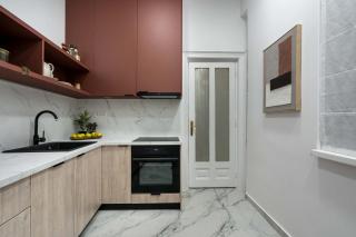 Refined 3BR Apartment - Balcony with Boulevard Views near Cismigiu - 4