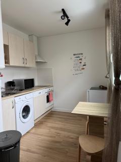 Dijon - Grand studio proche parc Darcy & gare - 7