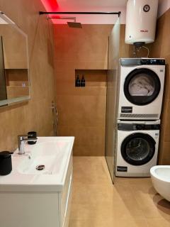 SOLUX apt - Perfect Location - Free parking - 4