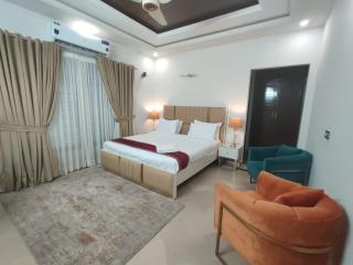 Hotel DeLuxe Islamabad - 8