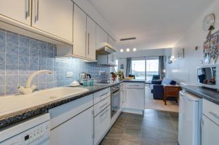 41 St Nicholas Court - 4