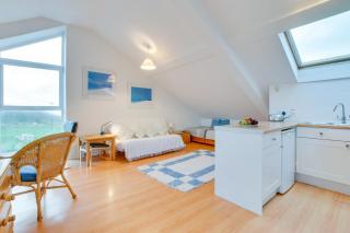 48 St Nicholas Court - 5