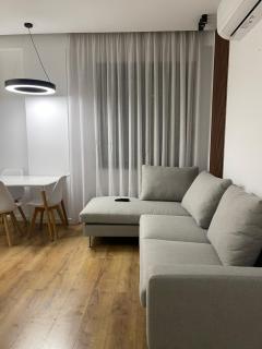 Lakeside Comfort Tirana - 8