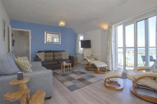 Upper Seafarer 45 Fore Street - 9