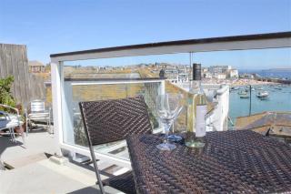 Upper Seafarer 45 Fore Street - 2