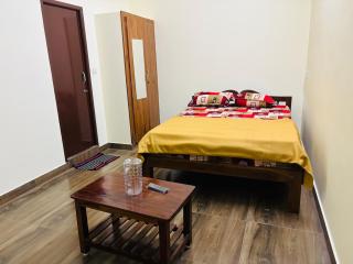 VRS Guest House - 2