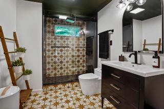 Tranquil Hocking Hills Cabin For 8-Hot Tub Games - 2