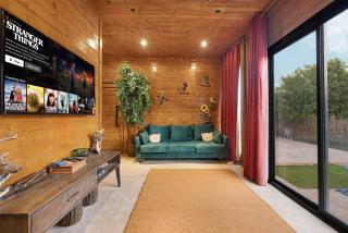 Al Madam Desert Wooden Villa - 9