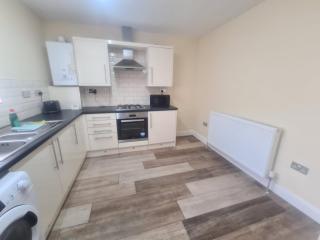 Central 2 Bedroom Executive Apartment - 6