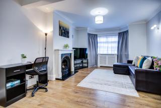 Spacious 4-Bed House in Welling - Free parking - Welling - 2