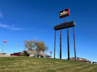 Relax Inn and Suite by Capital O I 80 - 7